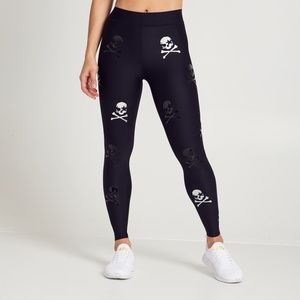 Ultracor black legging with silver and black skulls